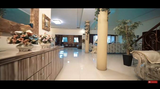 10 Penampakan rumah Fadil Jaidi, ada toko sembako