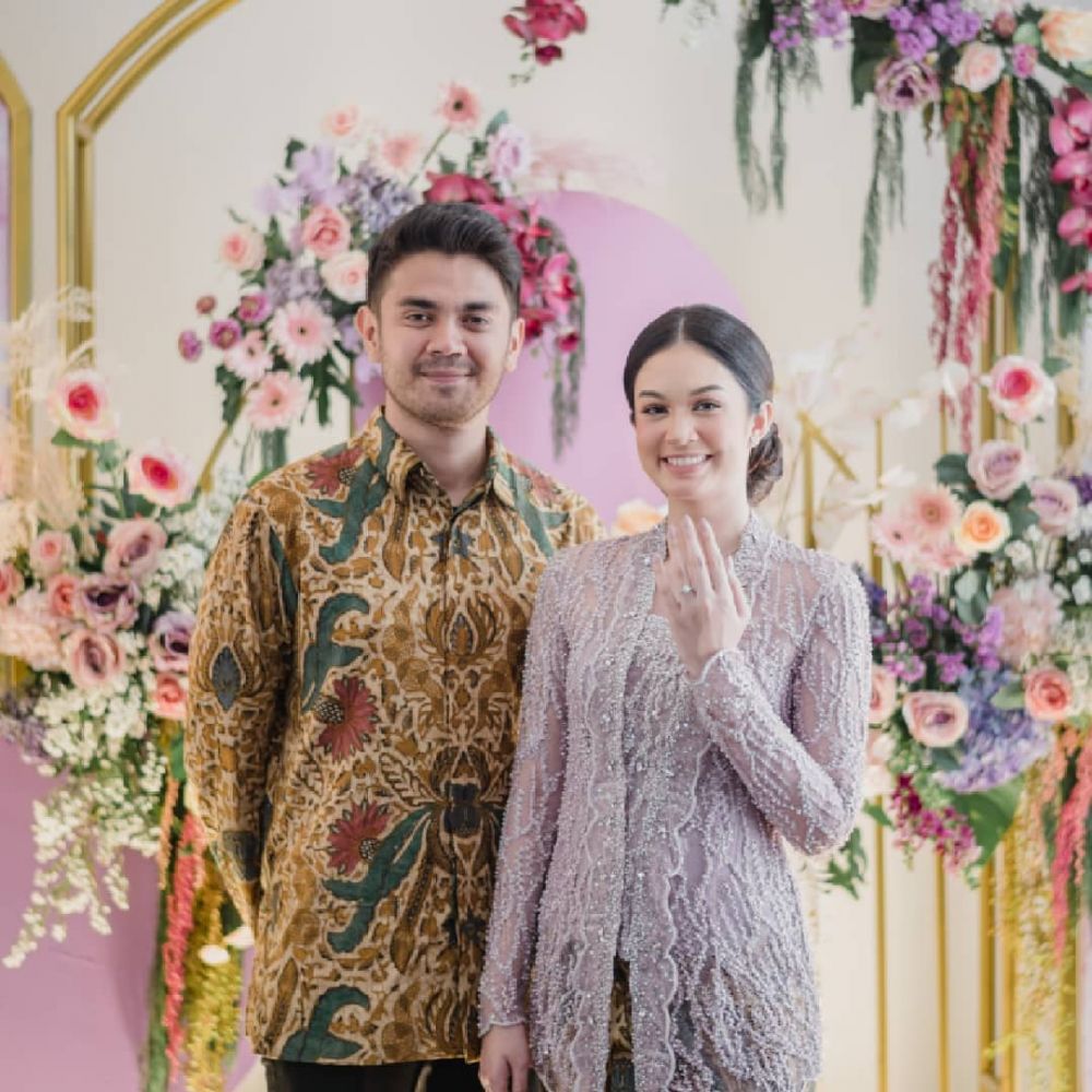 10 Momen lamaran Faradilla Yoshi dan Bryan McKenzie, penuh kesan