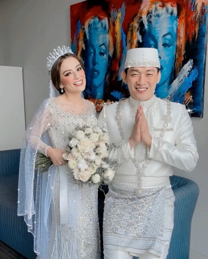 Beda gaya 8 vokalis saat menikah, Ifan Seventeen usung adat Melayu