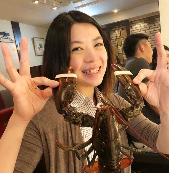 8 Potret Cynthia adik Leony 'Trio Kwek Kwek', jadi chef di Jepang