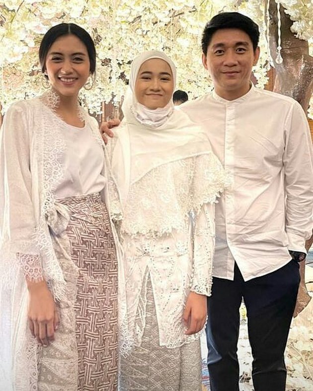 9 Potret Rania anak Ifan Seventeen dari istri pertama, jadi santri