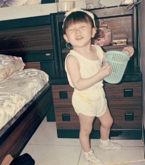 10 Potret masa kecil Larissa Chou, gayanya centil abis