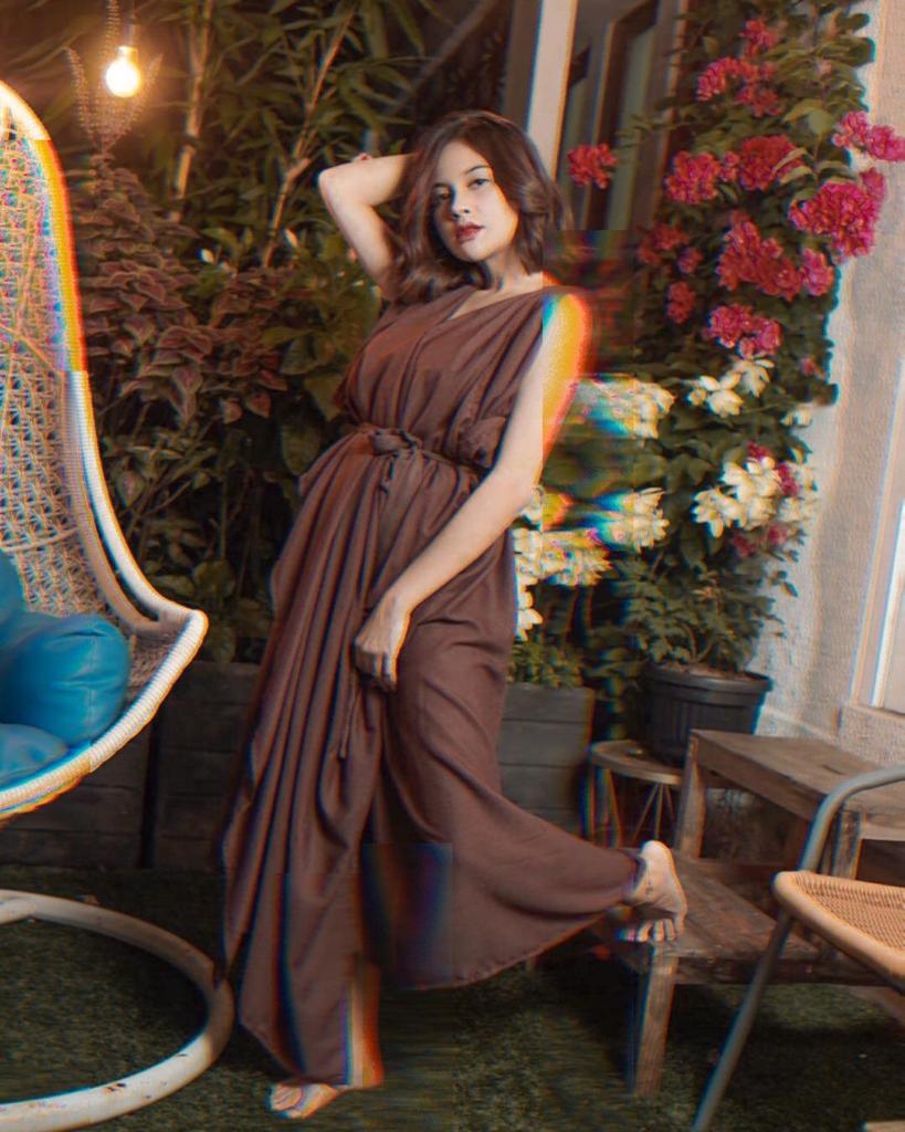 7 Potret dan kabar terbaru Tiwi eks T2 usai lahiran, masih bak ABG