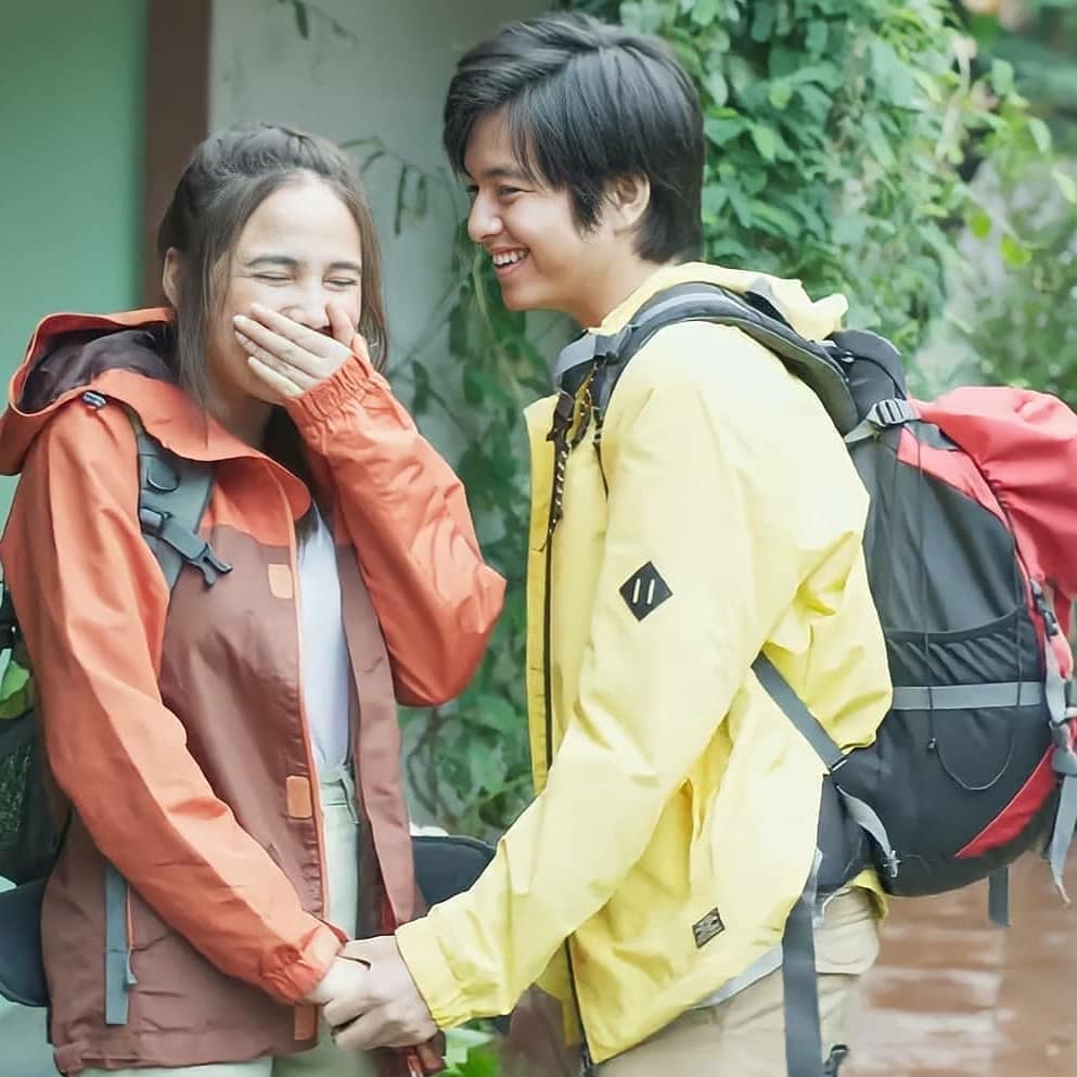 Review novel Kisah Untuk Dinda karya Erisca Febriani