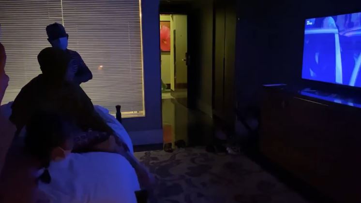 10 Momen kejutan ulang tahun Ayah Rozak ke-59, kuenya bertabur uang