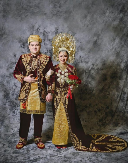 11 Pesona artis kenakan suntiang gadang, Mumuk Gomez memukau