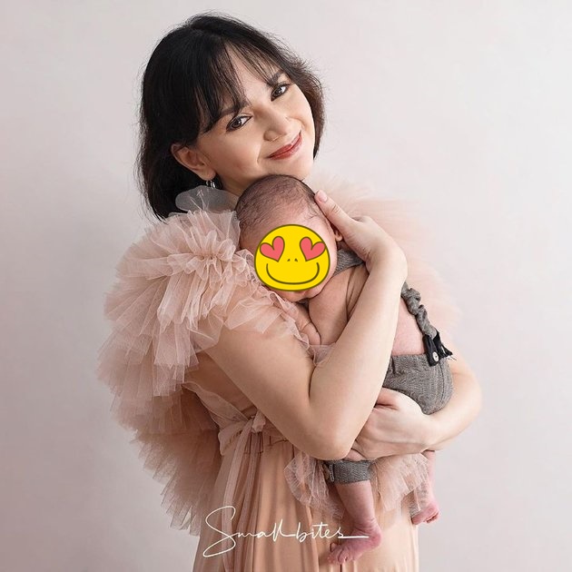 10 Potret Angelica Simperler dan baby Ryuzi, bikin gemas