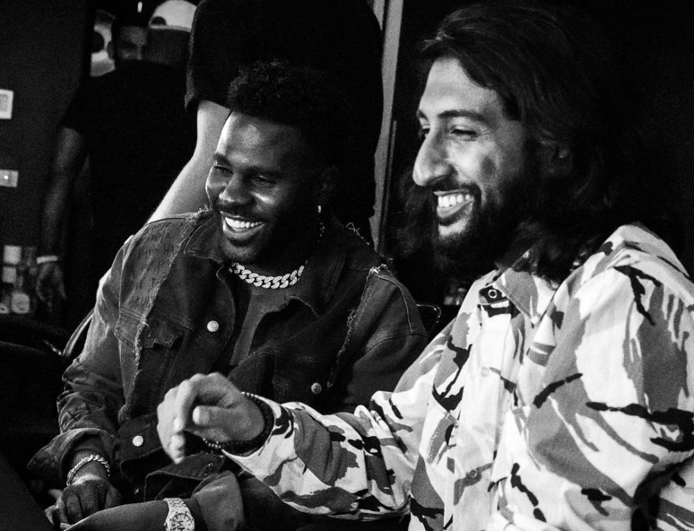 5 Fakta duo Bollywood Hollywood yang merilis single Jalebi Baby