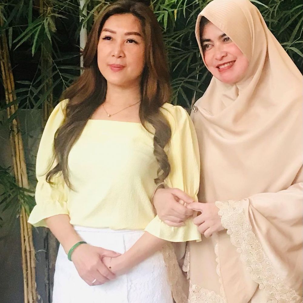 10 Potret hangat ibu Alvin Faiz dan ibunda Larissa Chou, tuai pujian