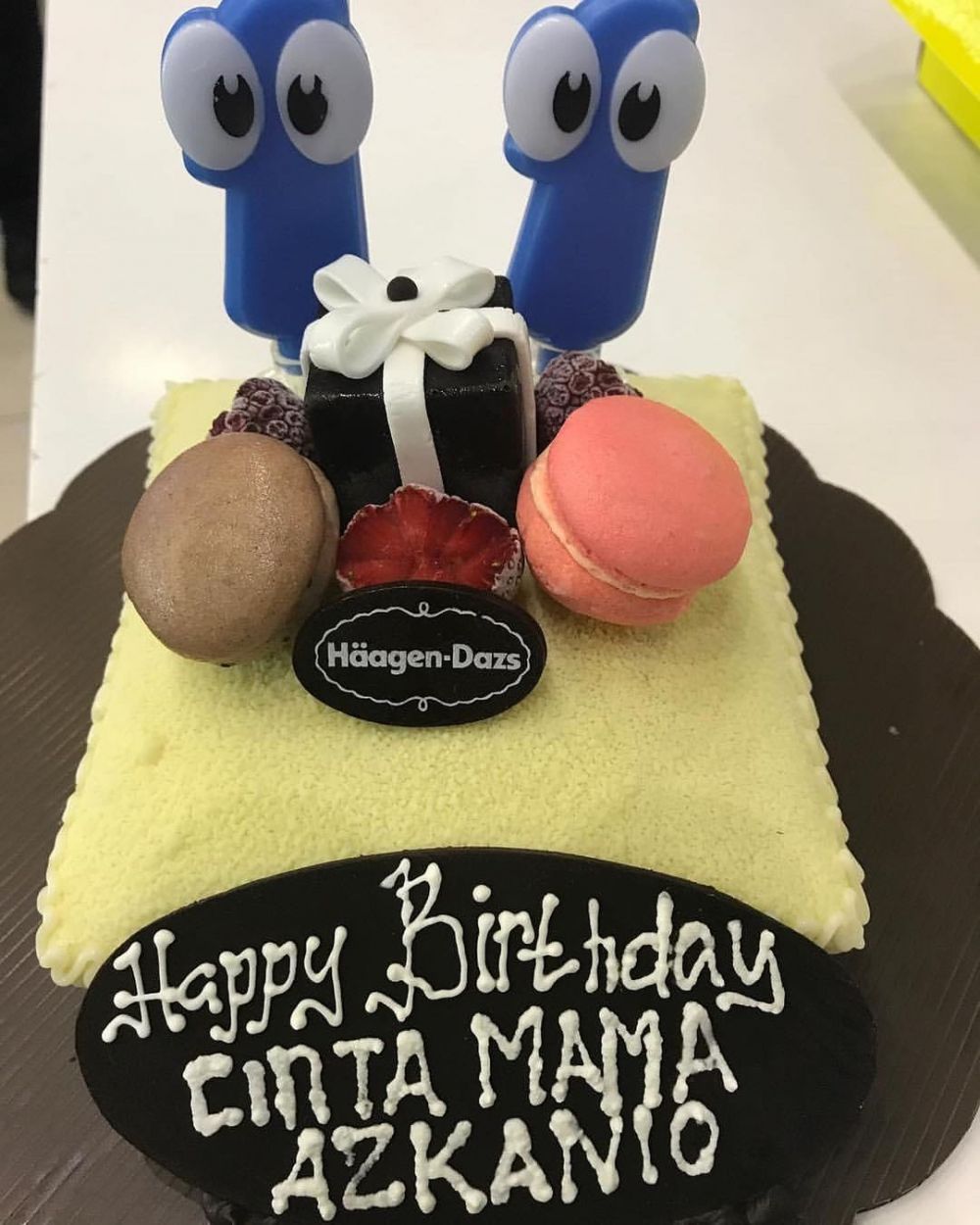 6 Momen haru Kalina Oktarani rayakan ultah Azka dari masa ke masa