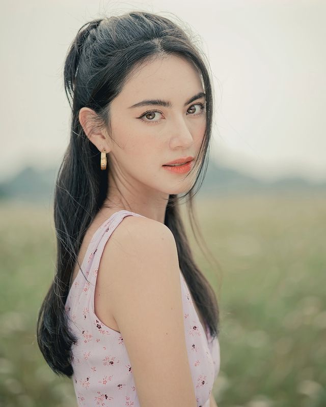 Pesona 9 seleb wanita Thailand yang berdarah blasteran