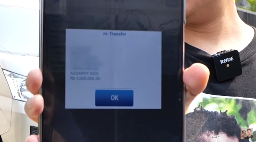 10 Momen Baim Wong bagi-bagi duit di jalanan, bikin kaget