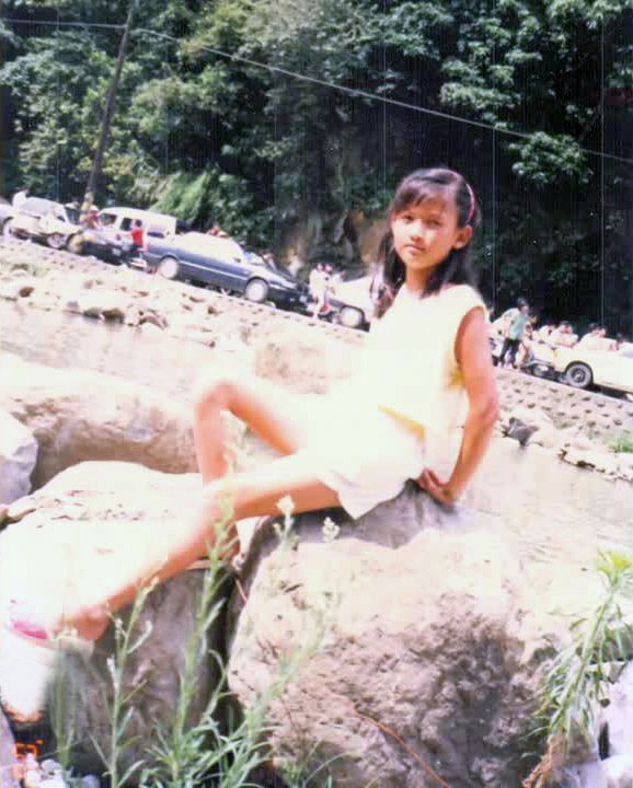 Potret masa muda 7 artis populer Taiwan, Barbie Hsu imut-imut