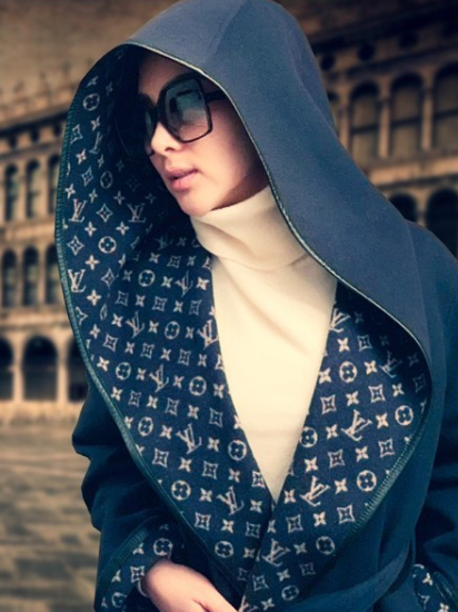 10 Transformasi gaya Syahrini, kini mantap berhijab