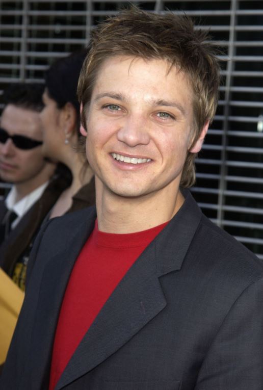 Potret 10 pemain film Avengers saat awal karier, curi perhatian