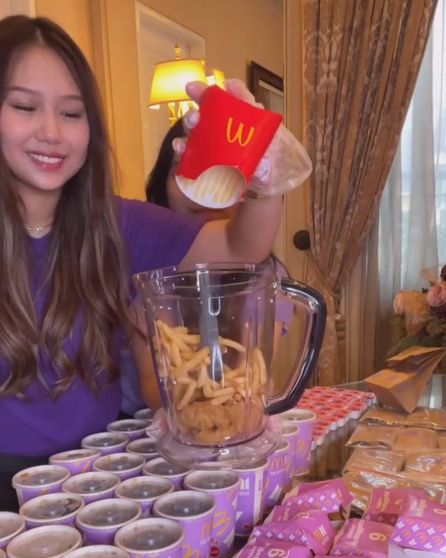 10 Potret Sisca Kohl borong BTS Meal, malah dibuat es krim