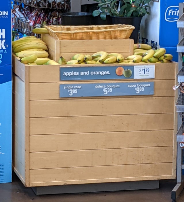 20 Potret lucu salah display produk ini bikin ngakak