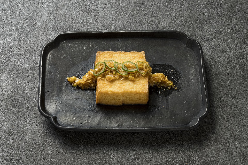 Serupa tapi tak sama, ini 5 perbedaan tahu dan tofu