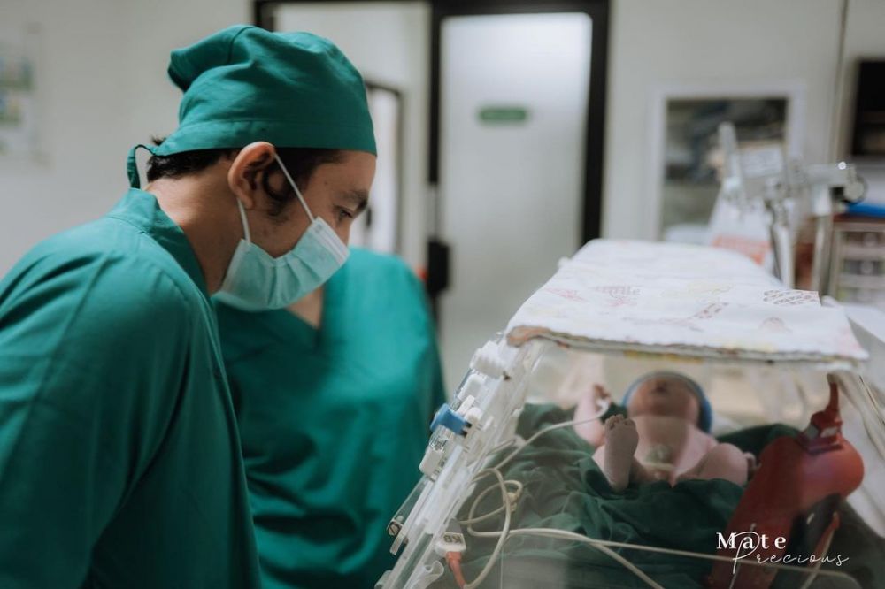 10 Momen kelahiran buah hati pertama Brina Shabyna, istri Komo Ricky