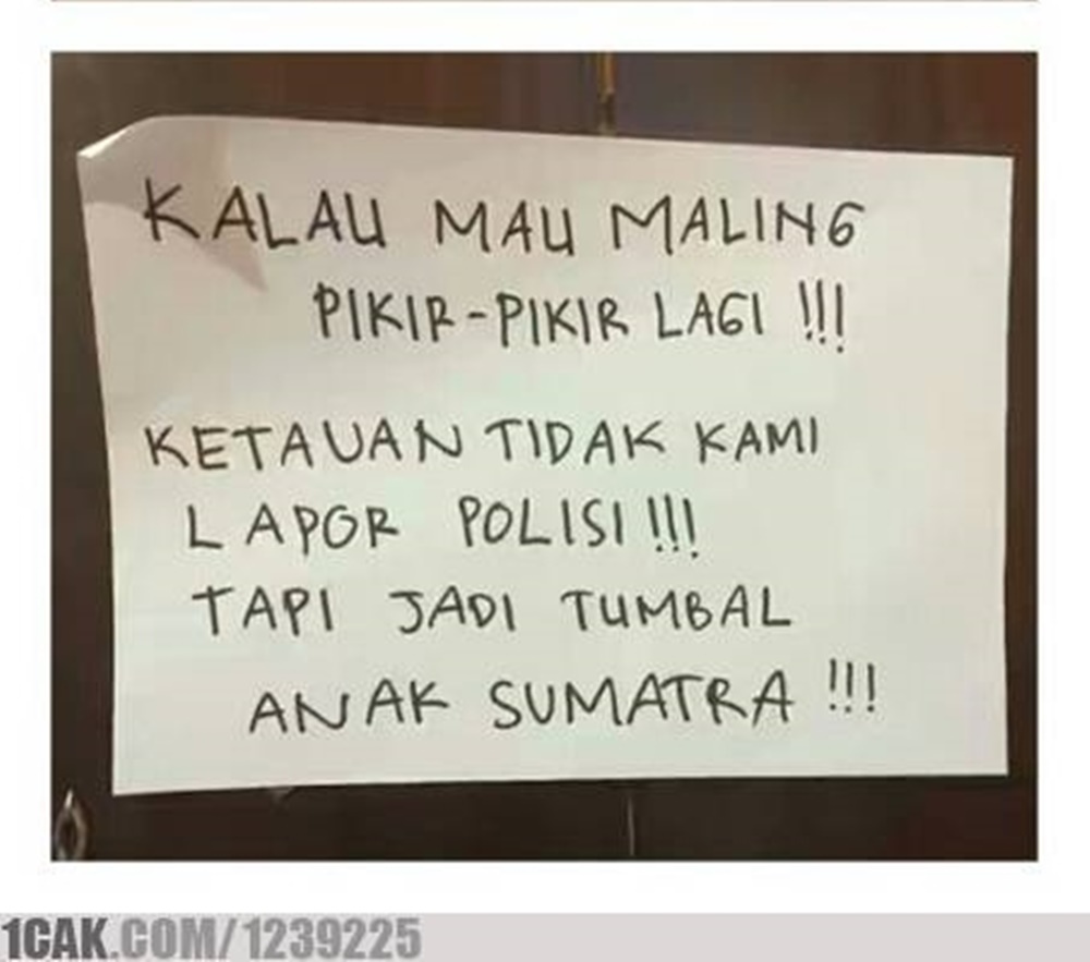 20 Peringatan nyeleneh di depan pintu ini bikin nggak bisa berkutik