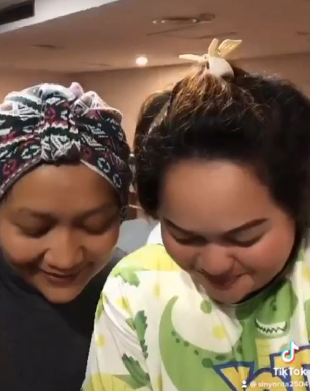   10 Potret bukti Sinyorita dan Tike Priatnakusumah bak kembaran