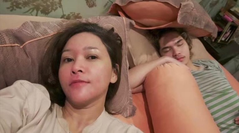 7 Potret Dul bareng Maia dari kecil hingga dewasa, penuh kenangan