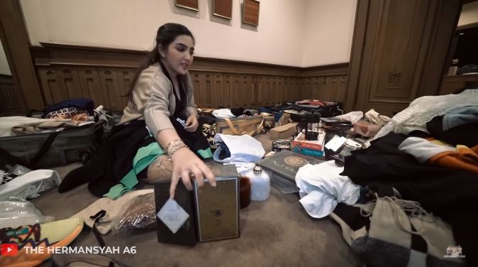 10 Momen Ashanty buka oleh-oleh dari Turki, buat Millen curi perhatian