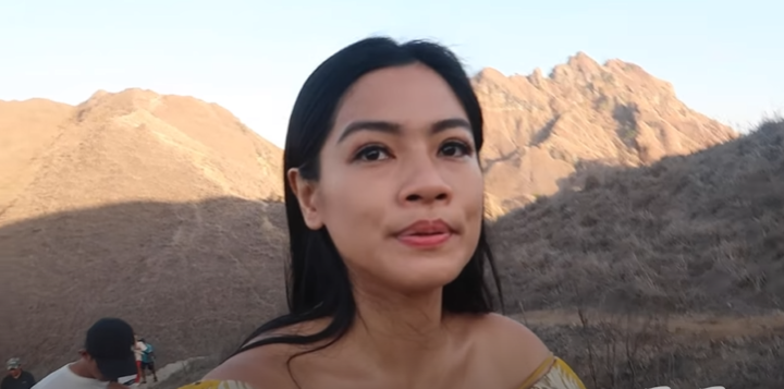 Gaya 10 seleb berlibur ke Pulau Padar, Nikita Willy curi perhatian