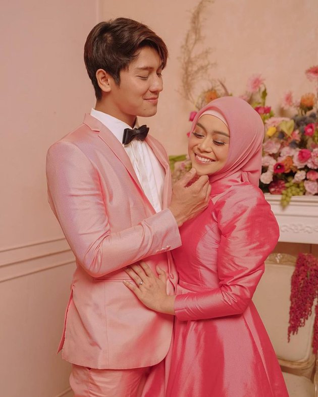 10 Potret prewedding Lesty & Rizky Billar berbagai tema, bikin baper