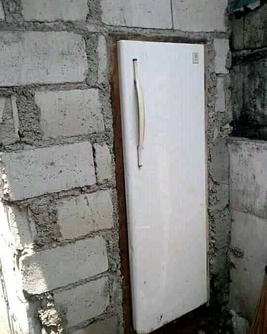 10 Potret lucu salah pasang pintu ini bikin gagal paham