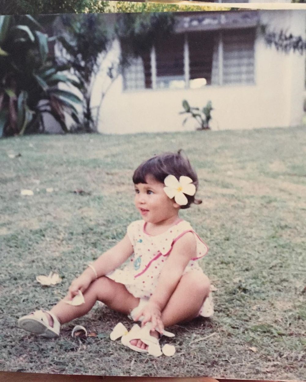 Potret masa kecil 10 mantan VJ MTV, Cathy Sharon curi perhatian