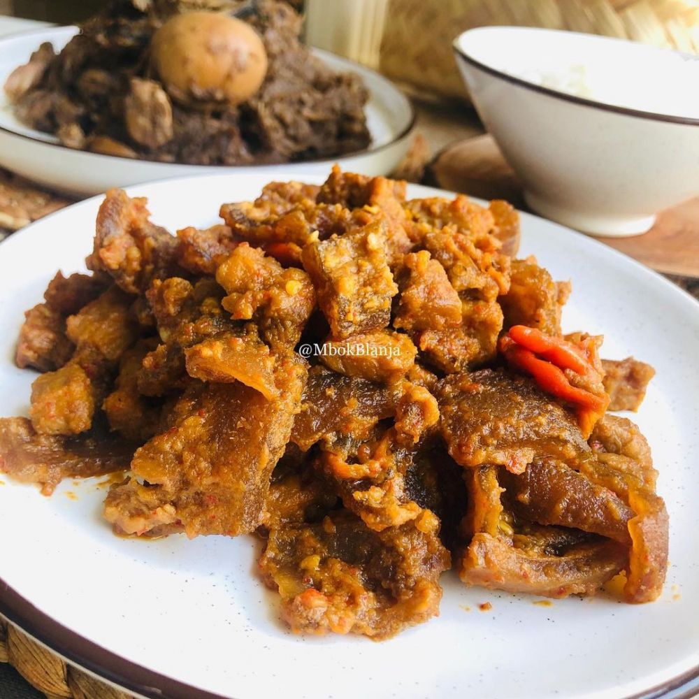 21 Resep sambal goreng krecek, nikmat ala rumahan
