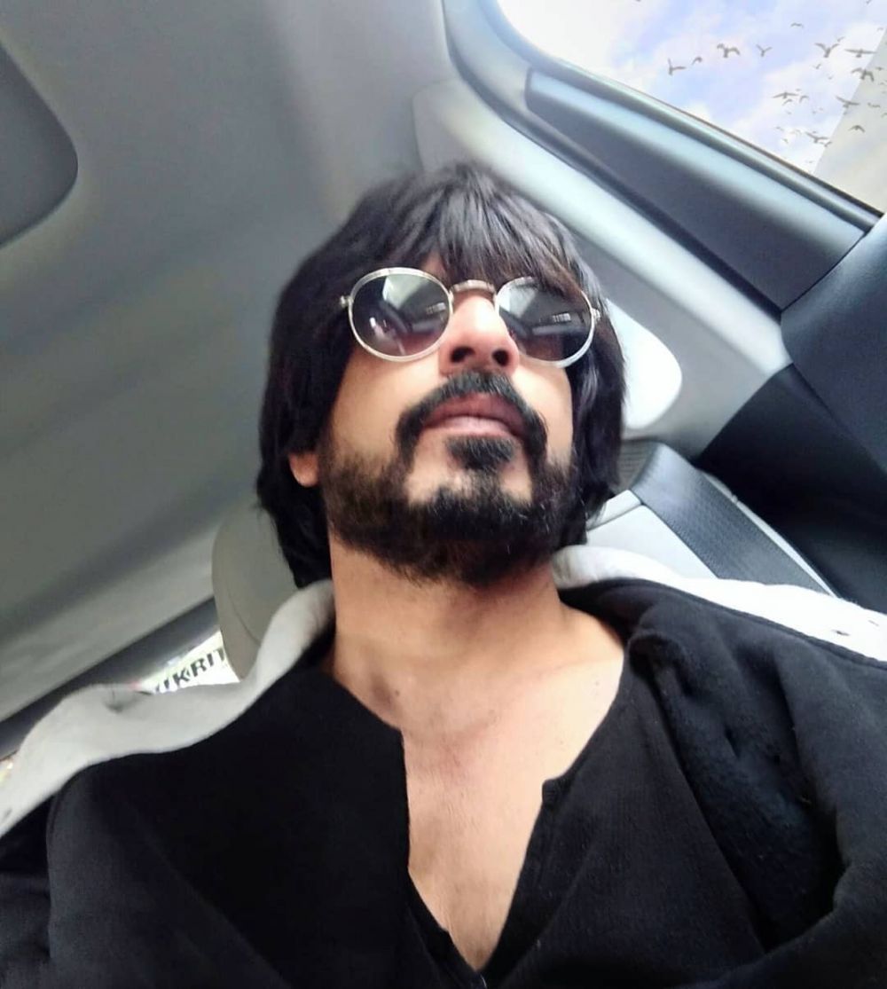 10 Potret Ibrahim Qadri, selebgram India 'kembaran' Shah Rukh Khan