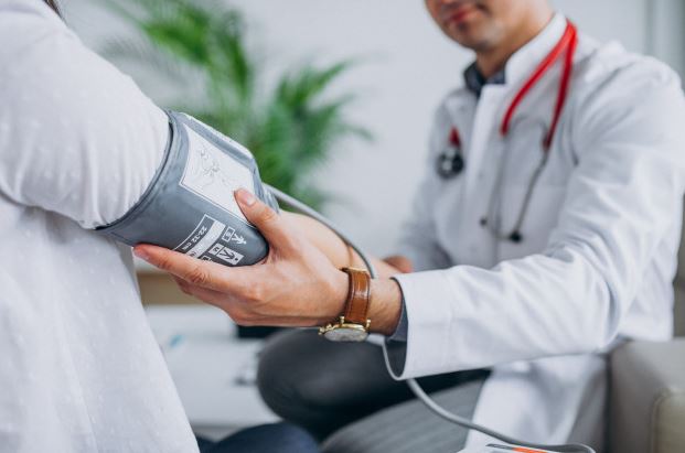 8 Manfaat air rebusan pare, dapat menurunkan kolesterol