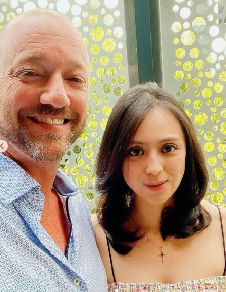 Lama vakum, ini 10 potret Jill Carissa 'Angling Dharma' dan keluarga