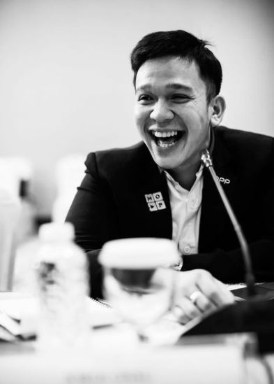 10 Potret transformasi Jordi Onsu, penampilan masa kecilnya manglingi