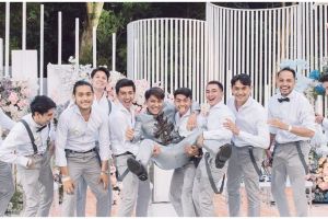 Potret sepatu yang dibeli Rizky Billar untuk 17 groomsmen, fantastis