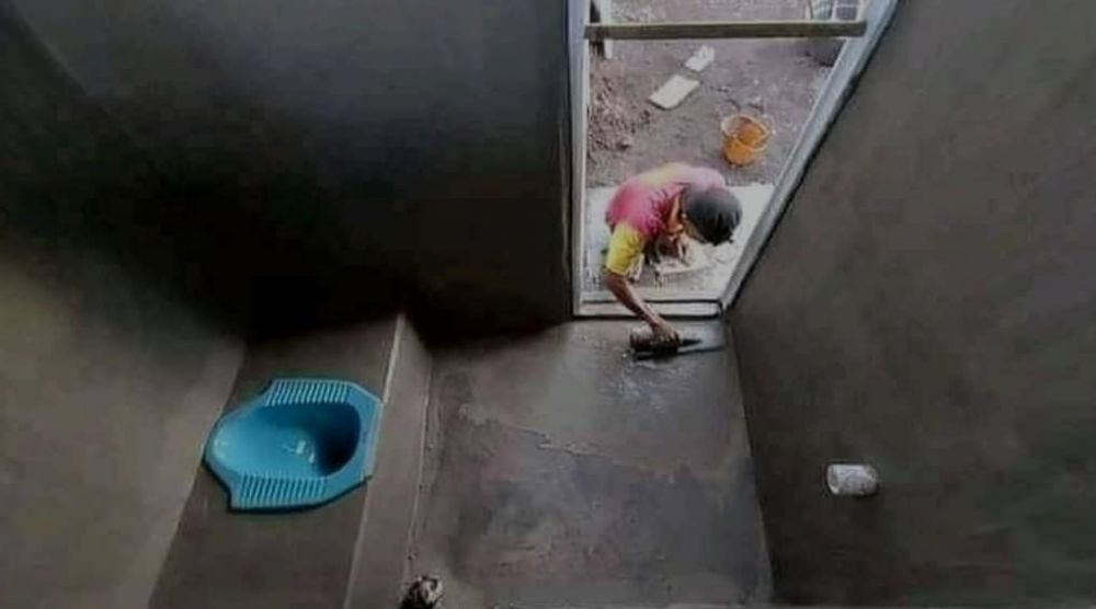 10 Potret lucu orang benerin barang ini endingnya sia-sia