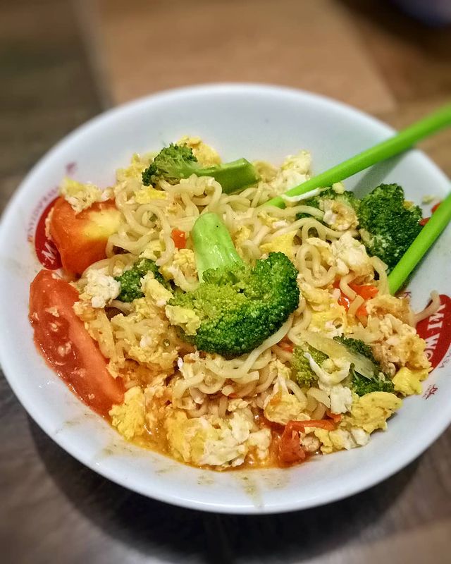 10 Resep kreasi mi instan kekinian © berbagai sumber 10 Resep kreasi mi instan kekinian © berbagai sumber