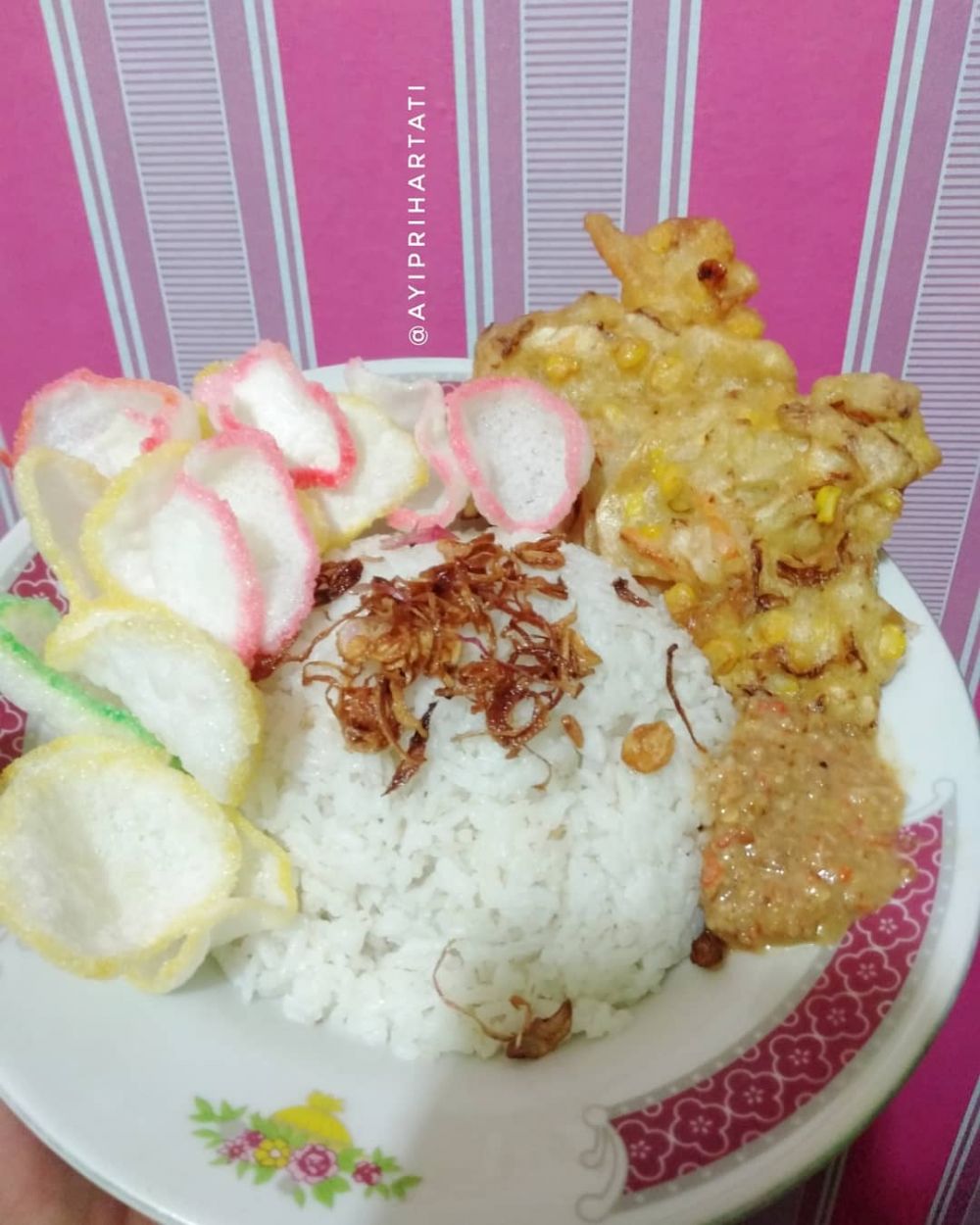 20 Resep menu makan malam lezat, praktis & cocok buat anak kos