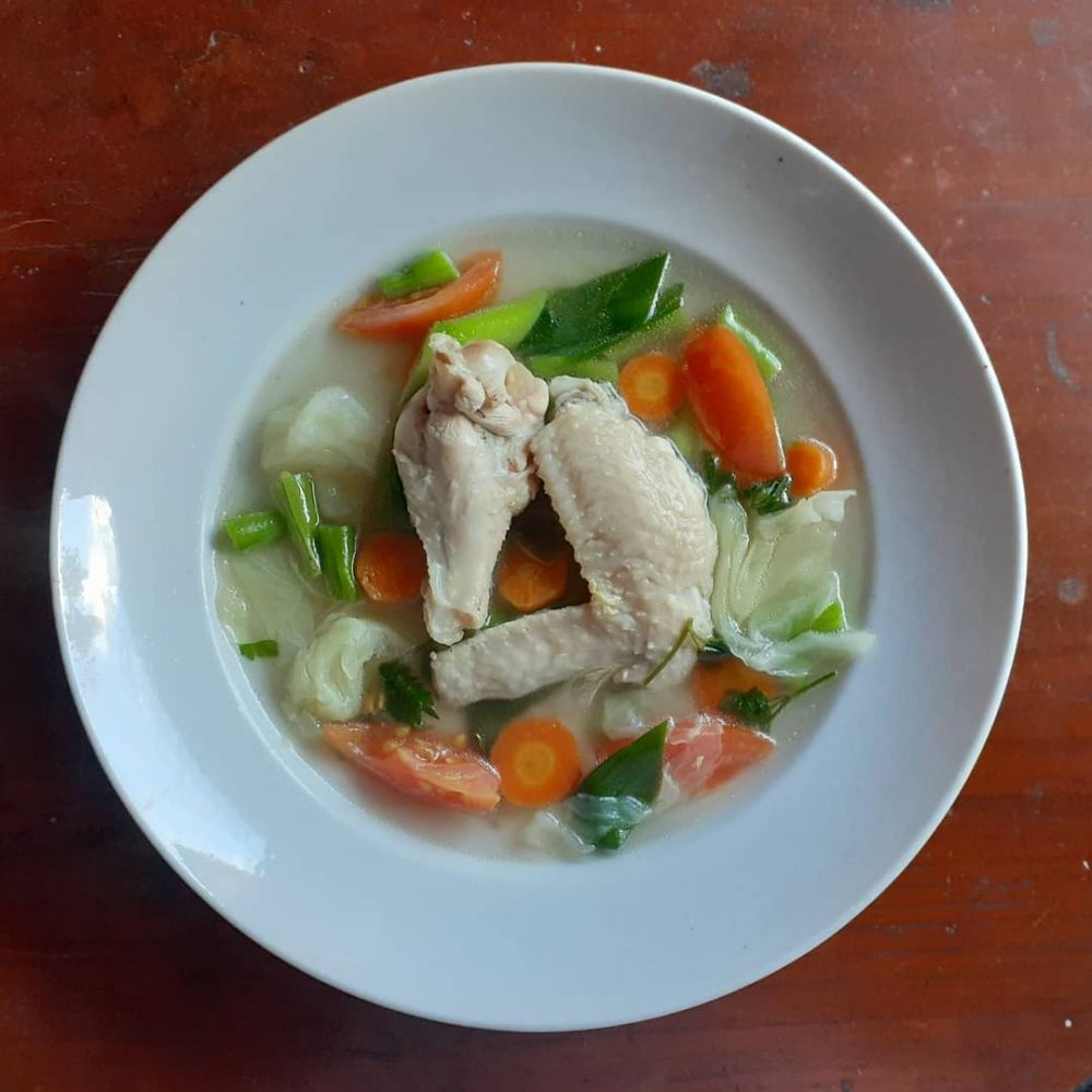 20 Resep menu makan malam lezat, praktis & cocok buat anak kos