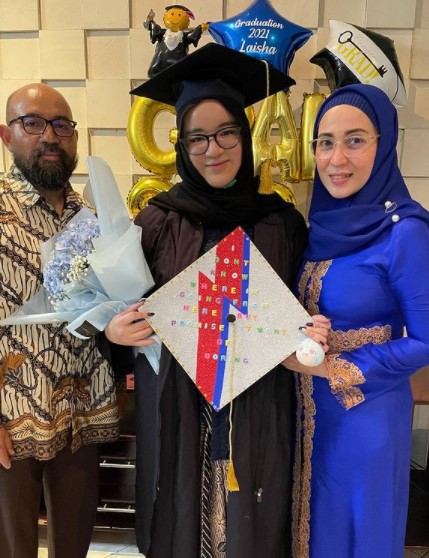 Jarang tersorot, potret 8 ratu sinetron era 90-an dan keluarga