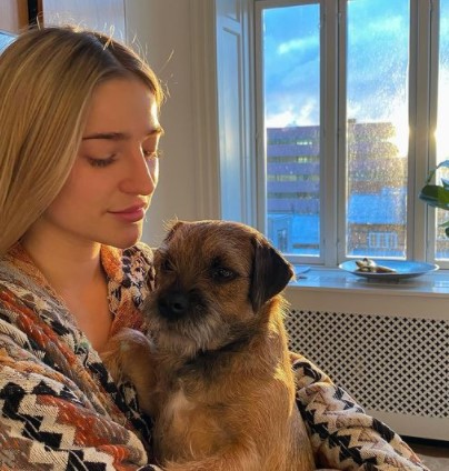 Pesona 10 WAGs pemain timnas Denmark dan Belgia di EURO 2020