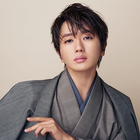 Berwajah baby face, ini pesona 7 aktor Jepang usia 30-an