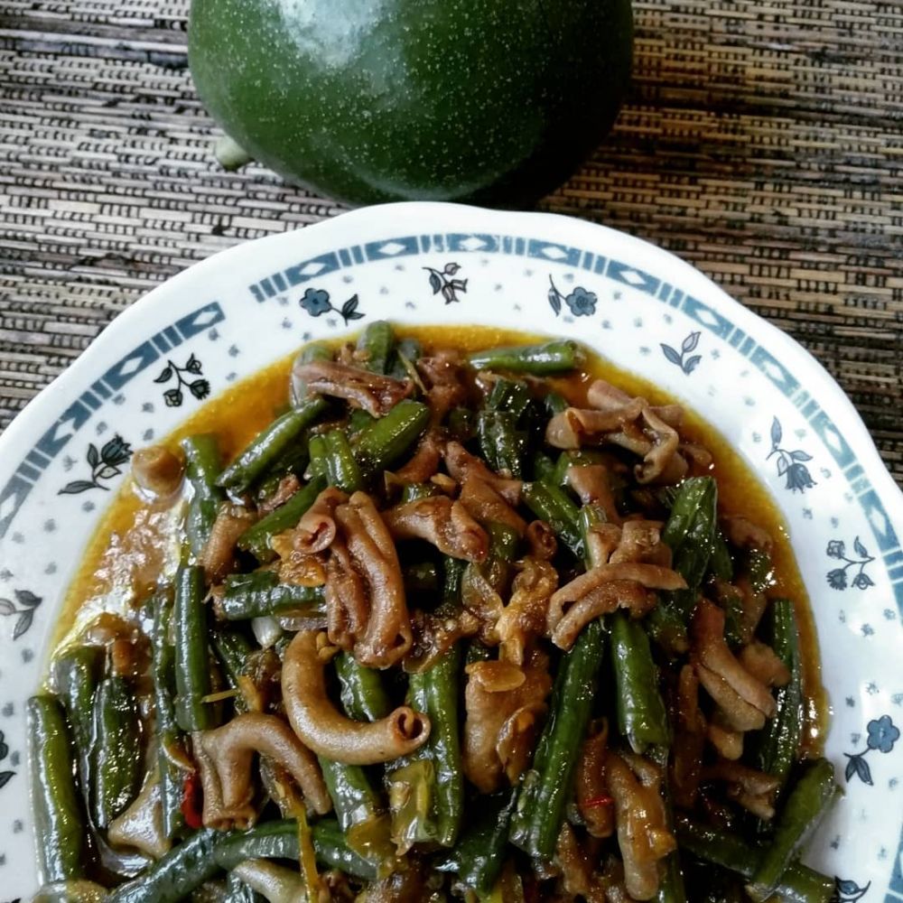 21 Resep tumis usus ala rumahan, lezatnya bikin nambah terus