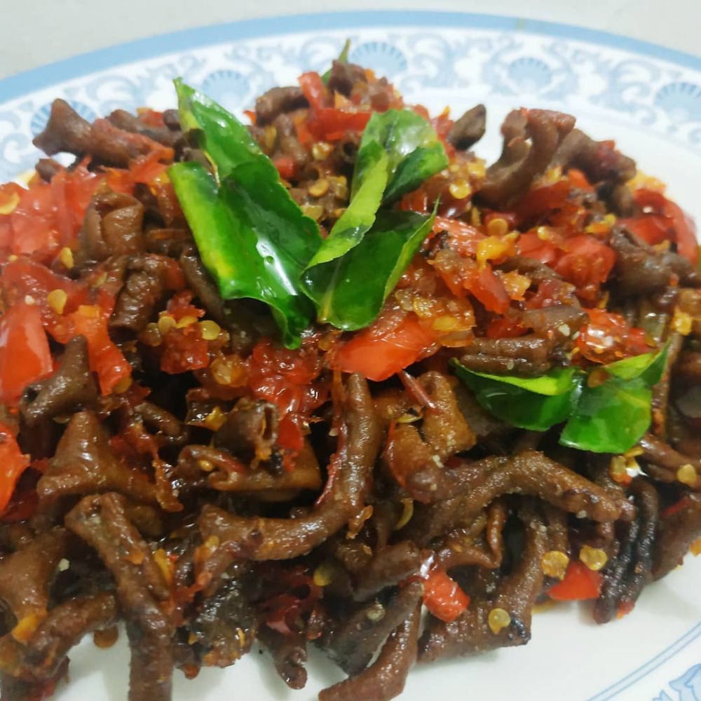 21 Resep tumis usus ala rumahan, lezatnya bikin nambah terus