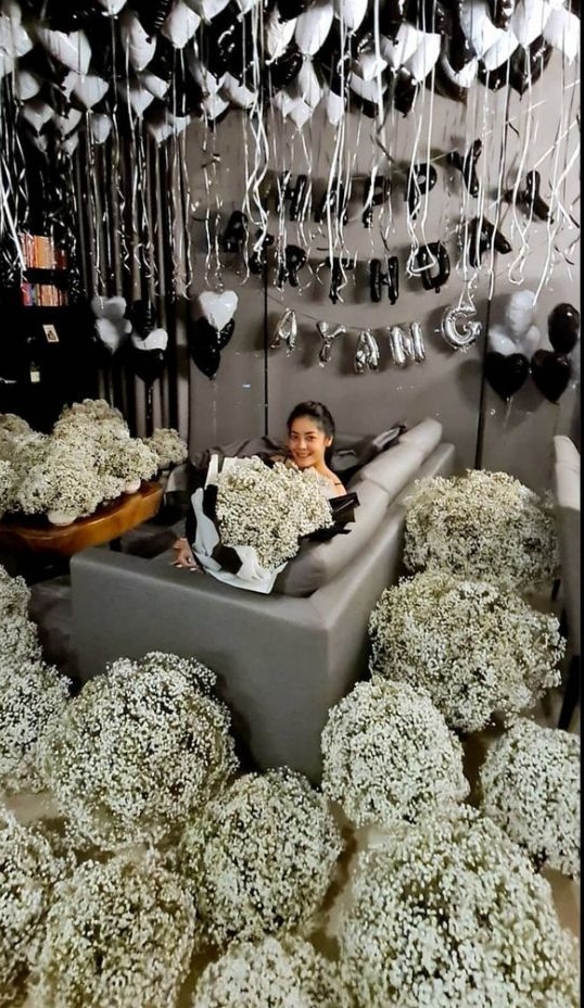 Gugat cerai, ini 10 potret kenangan manis Lulu Tobing dan Bani Mulia