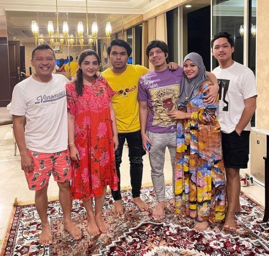 Penampilan 10 penyanyi cantik pakai daster, Ashanty memesona