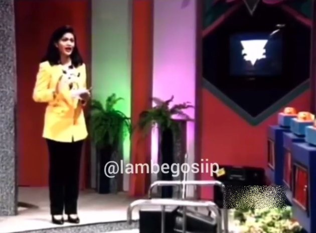 9 Potret lawas Krisdayanti saat jadi presenter televisi, manglingi