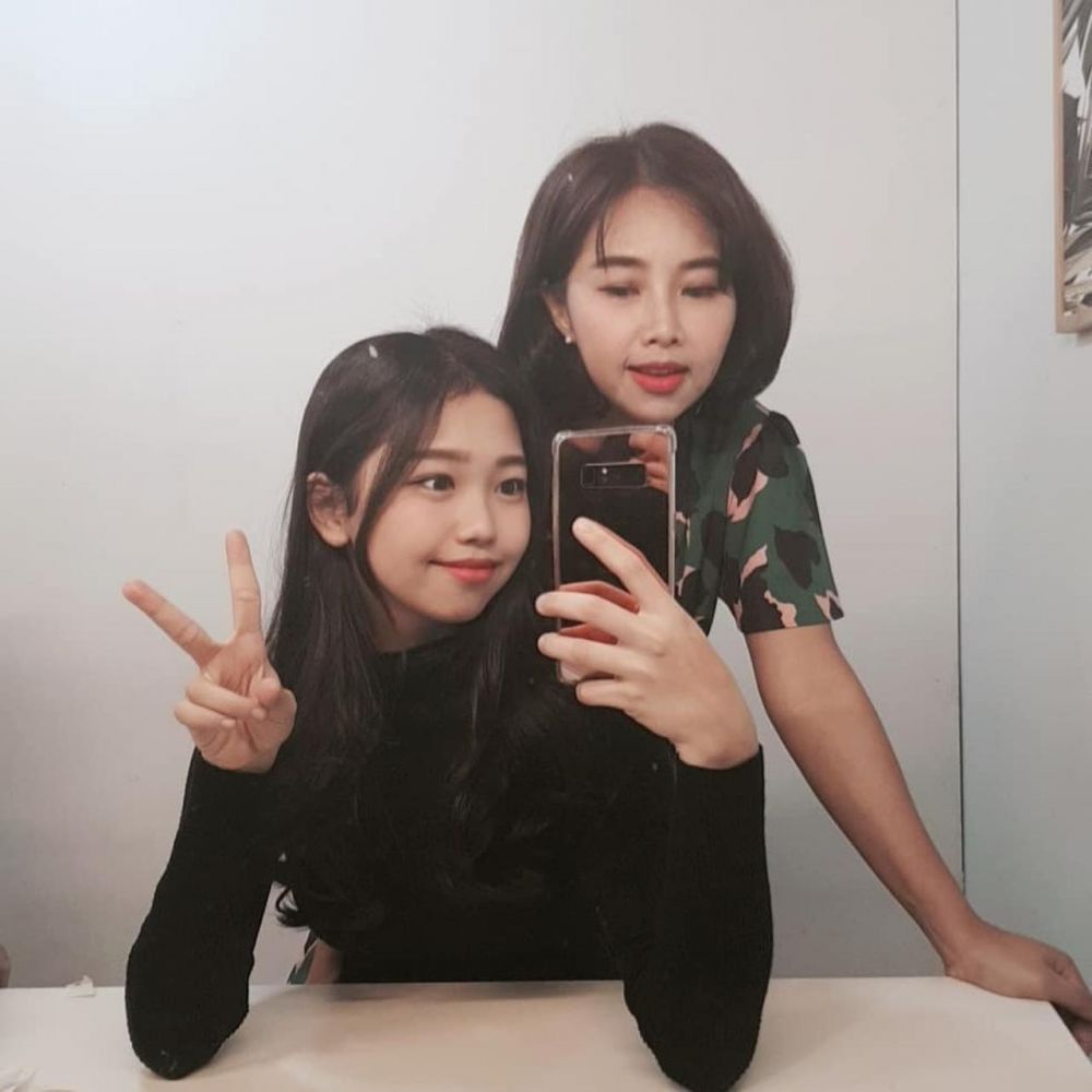 7 Potret kompak Yannie Kim & Ko Soobin, artis Korea berdarah Indonesia
